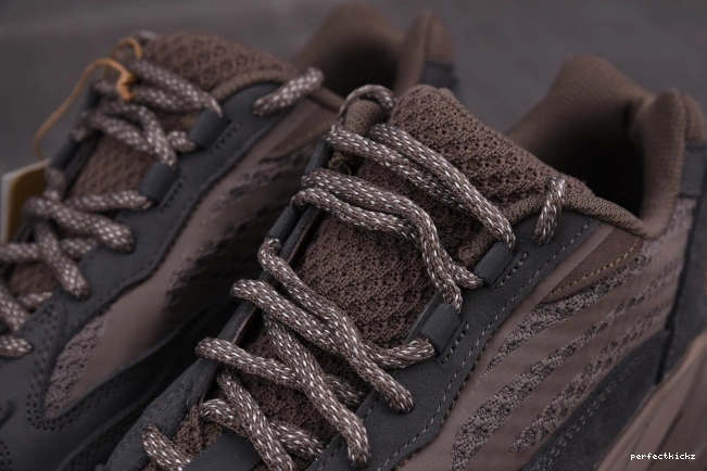 V2 Yeezy ADIDAS GZ0724 'Mauve' 700 Boost 0722